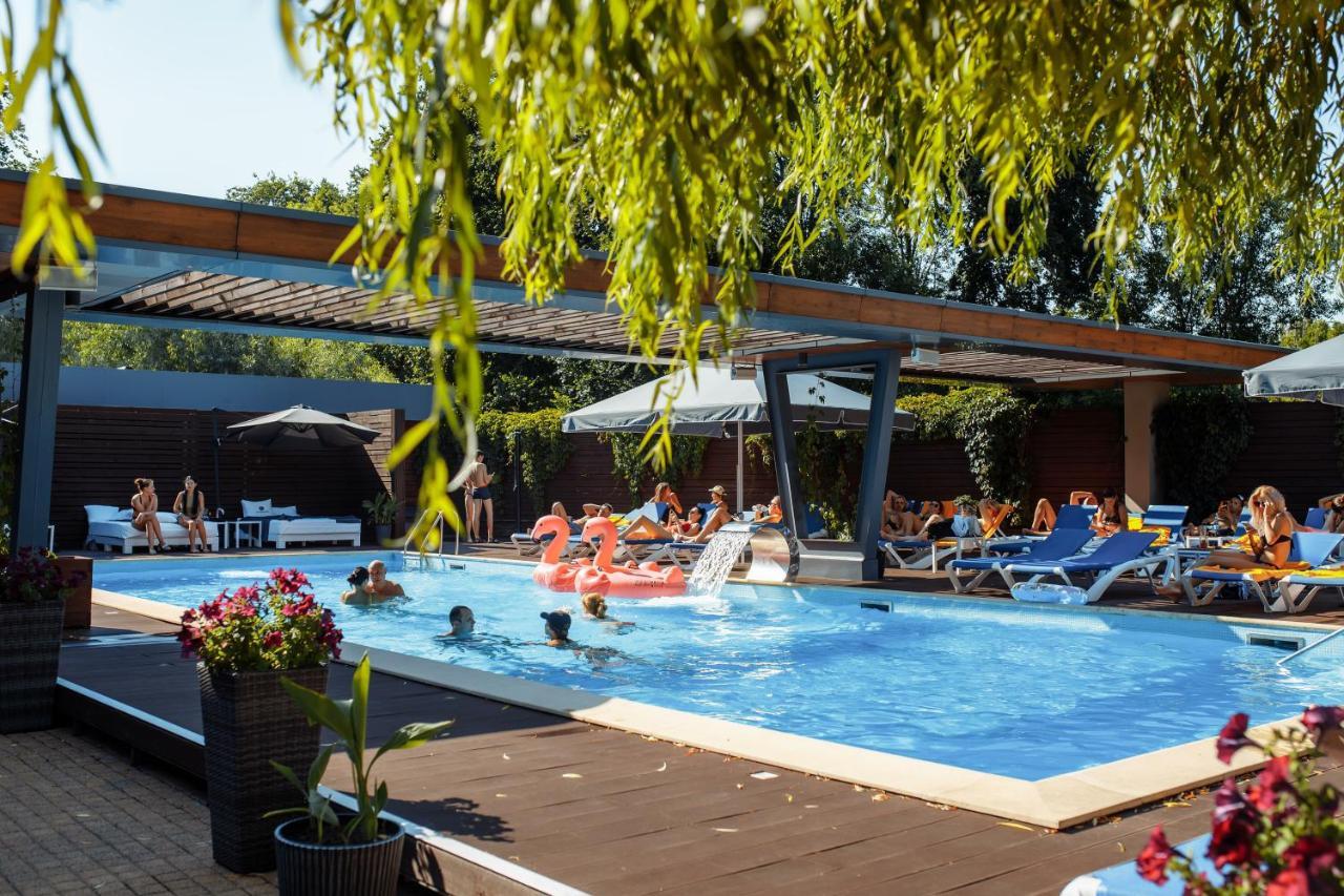 Riverside- Hotel And Mice Τσέρνιγκοφ Εξωτερικό φωτογραφία