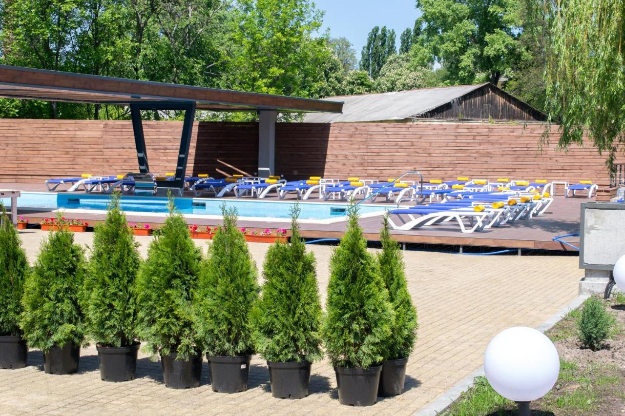 Riverside- Hotel And Mice Τσέρνιγκοφ Εξωτερικό φωτογραφία